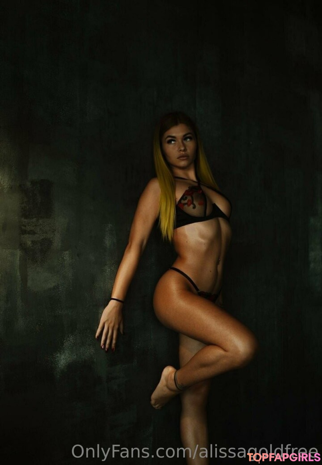 Foto desnuda filtrada de OnlyFans de Alissagoldfree #43 Foto desnuda filtrada de OnlyFans de Alissagoldfree #43