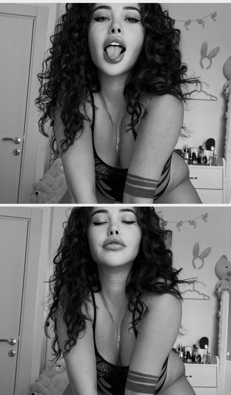 Cansu Bade Tas