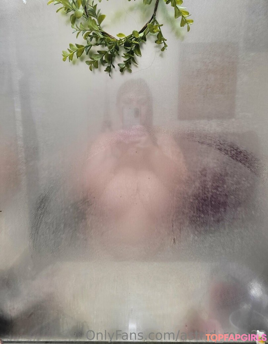 Foto desnuda filtrada de OnlyFans de Astridrose22 #40 Foto desnuda filtrada de OnlyFans de Astridrose22 #40