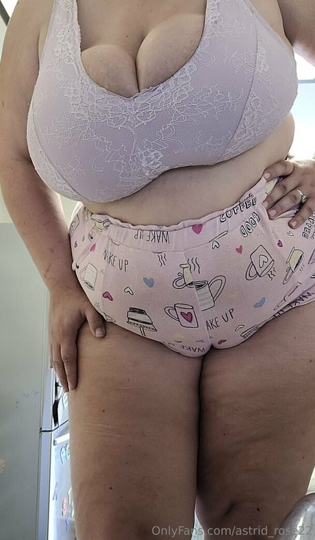 Foto desnuda filtrada de OnlyFans de Astridrose22