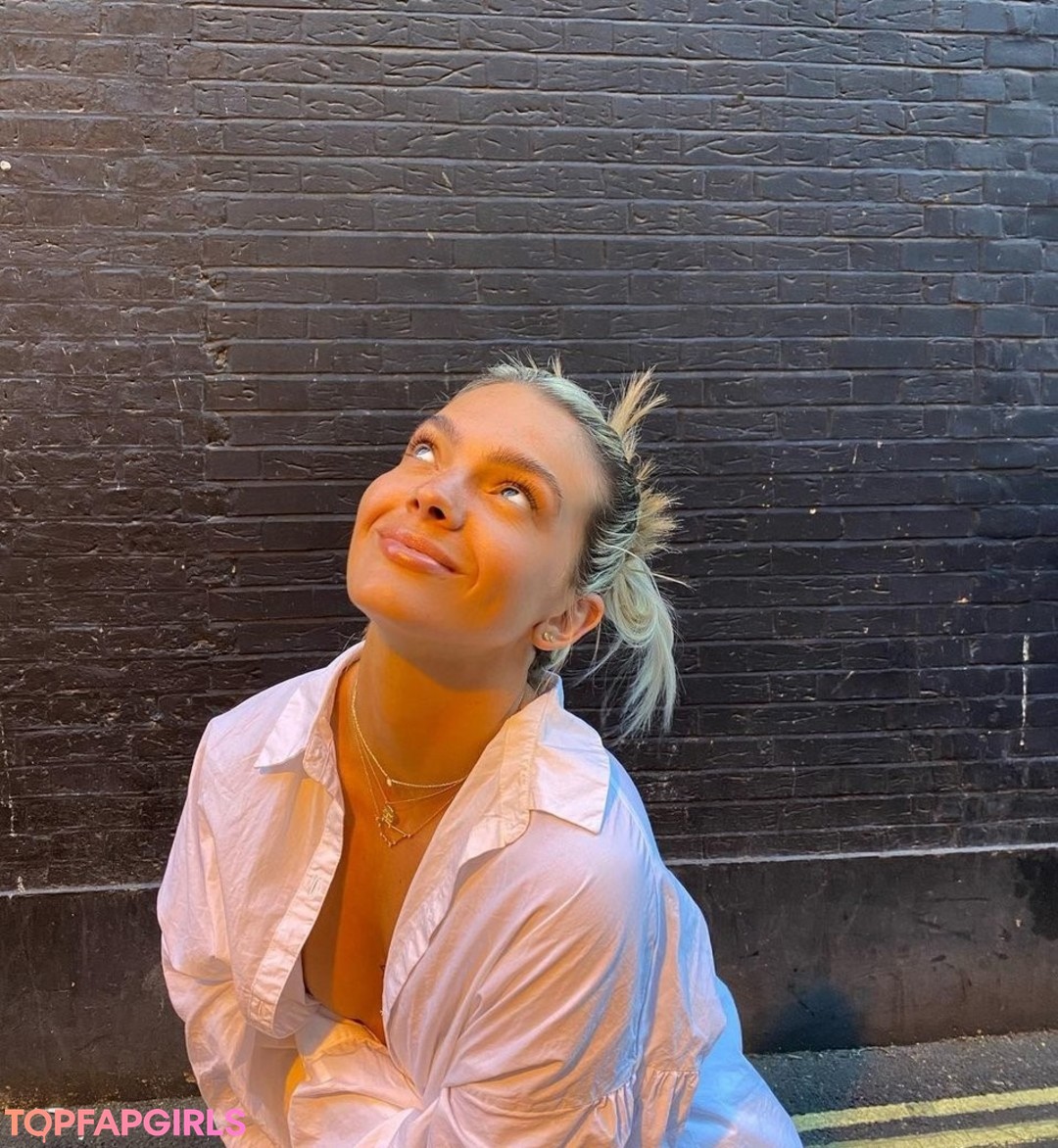 Foto desnuda filtrada de OnlyFans de Louisa Johnson #1 Foto desnuda filtrada de OnlyFans de Louisa Johnson #1