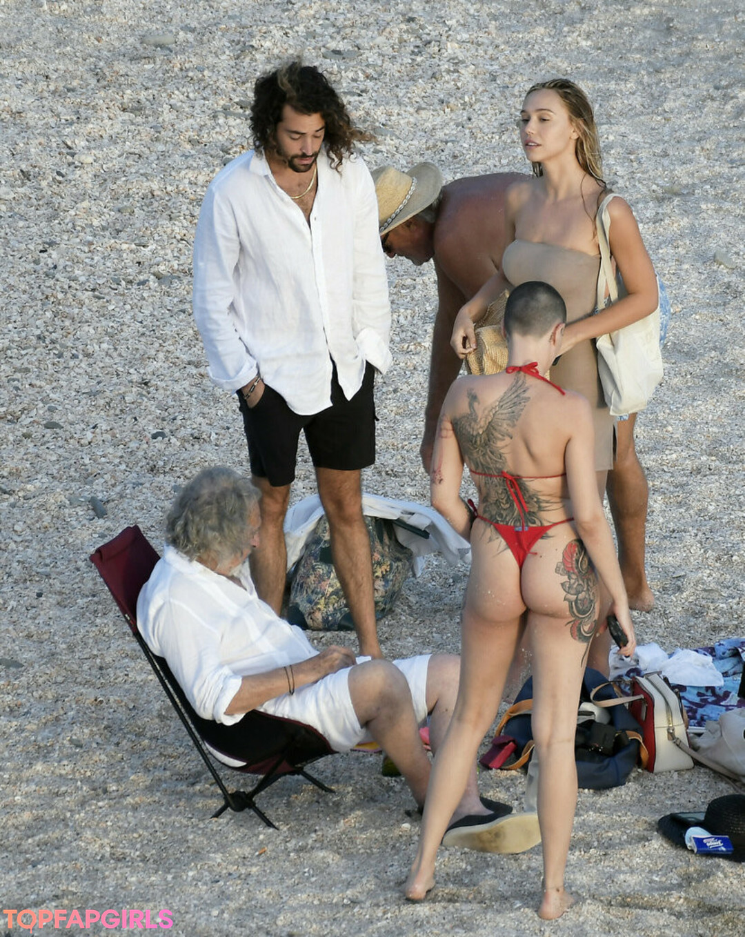 Foto desnuda filtrada de OnlyFans de Alexis Ren #316 Foto desnuda filtrada de OnlyFans de Alexis Ren #316