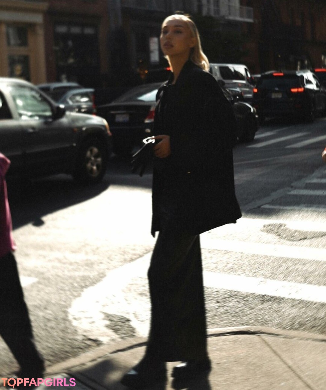 Foto desnuda filtrada de OnlyFans de Alexis Ren #678 Foto desnuda filtrada de OnlyFans de Alexis Ren #678