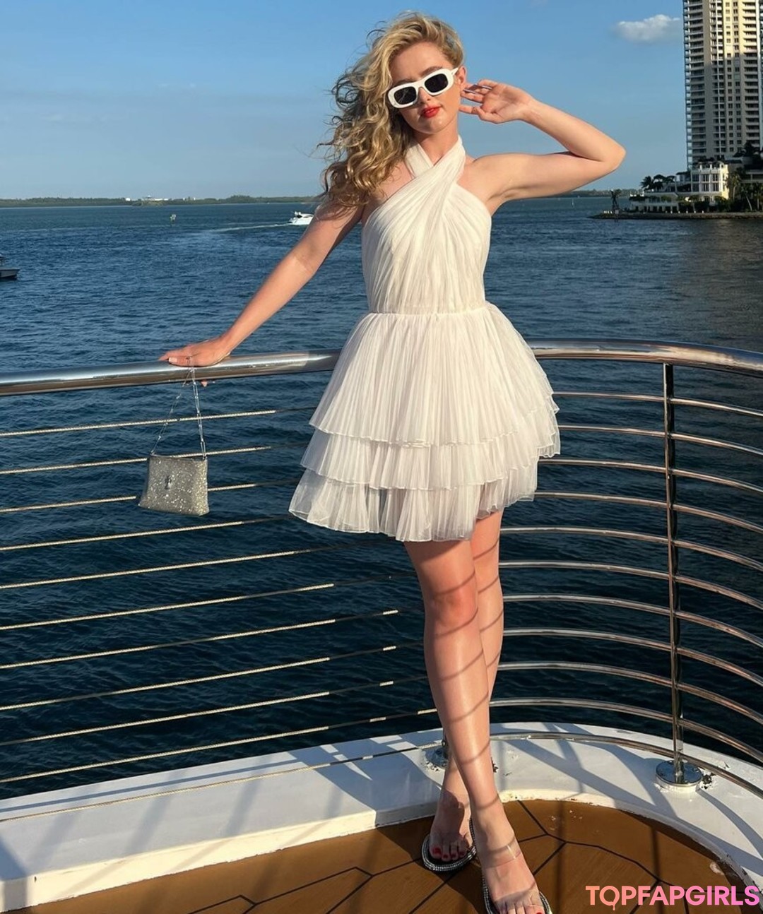 Foto desnuda filtrada de OnlyFans de Kathrynton #62 Foto desnuda filtrada de OnlyFans de Kathrynton #62