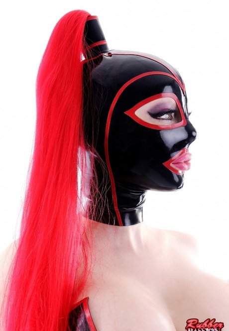 Foto desnuda filtrada de OnlyFans de Latex Lucy