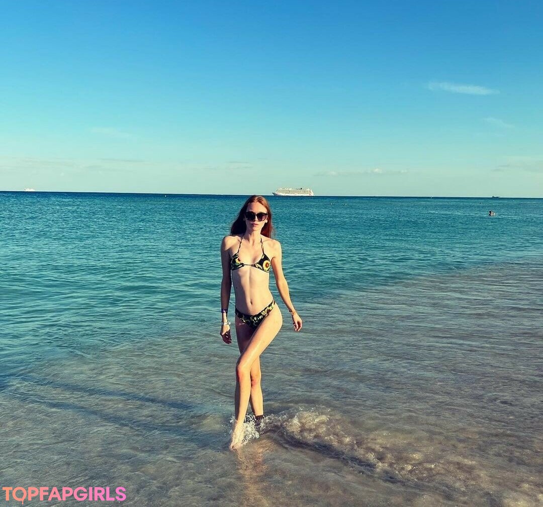 Foto desnuda filtrada de OnlyFans de Holly Hicks #60 Foto desnuda filtrada de OnlyFans de Holly Hicks #60