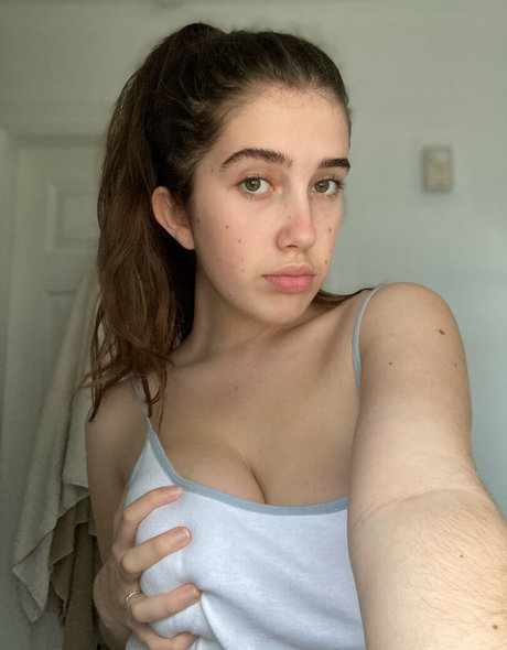 Itsmollyyyrose_again