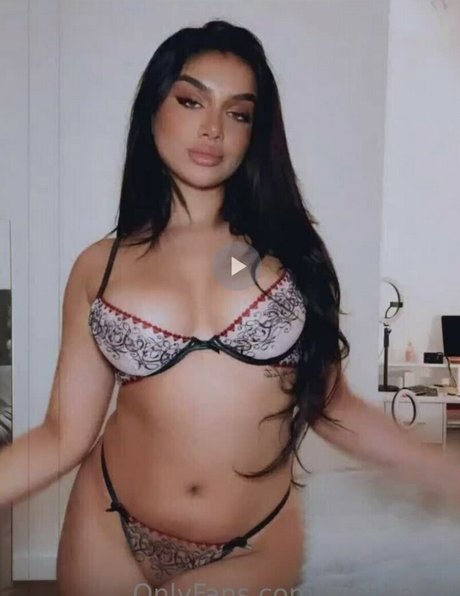 Foto desnuda filtrada de OnlyFans de Alishbasheikh