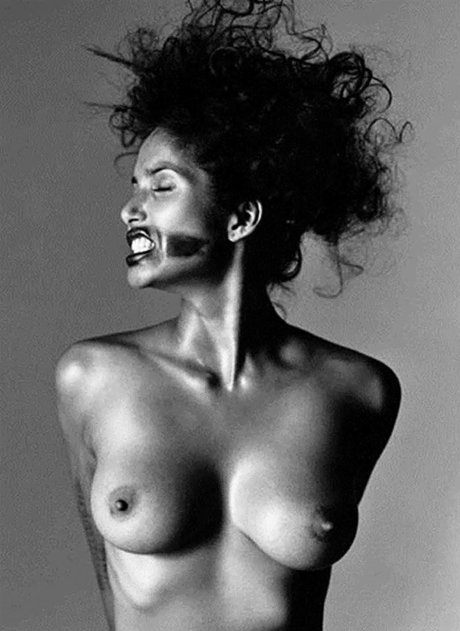 Foto desnuda filtrada de OnlyFans de Padma Lakshmi