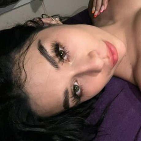 Delilahluv19
