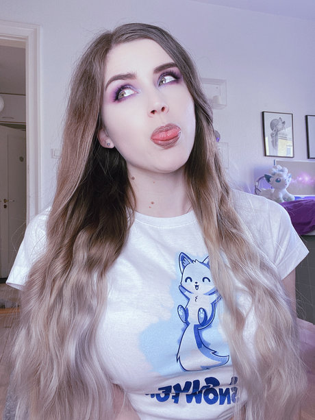 Adeline Frost