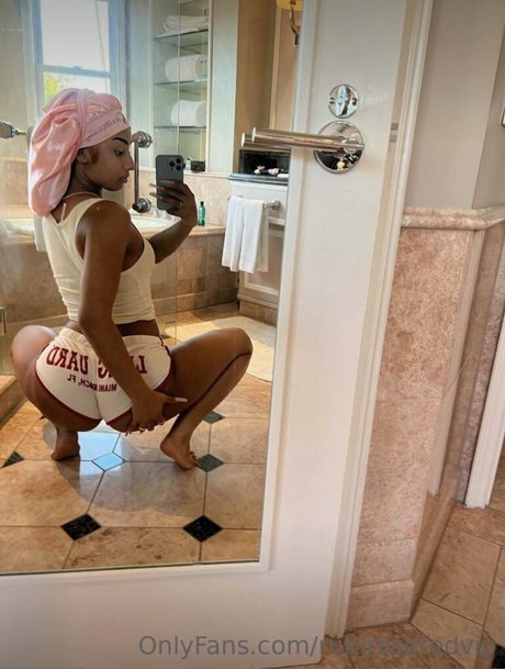 Foto desnuda filtrada de OnlyFans de Rubi Rose