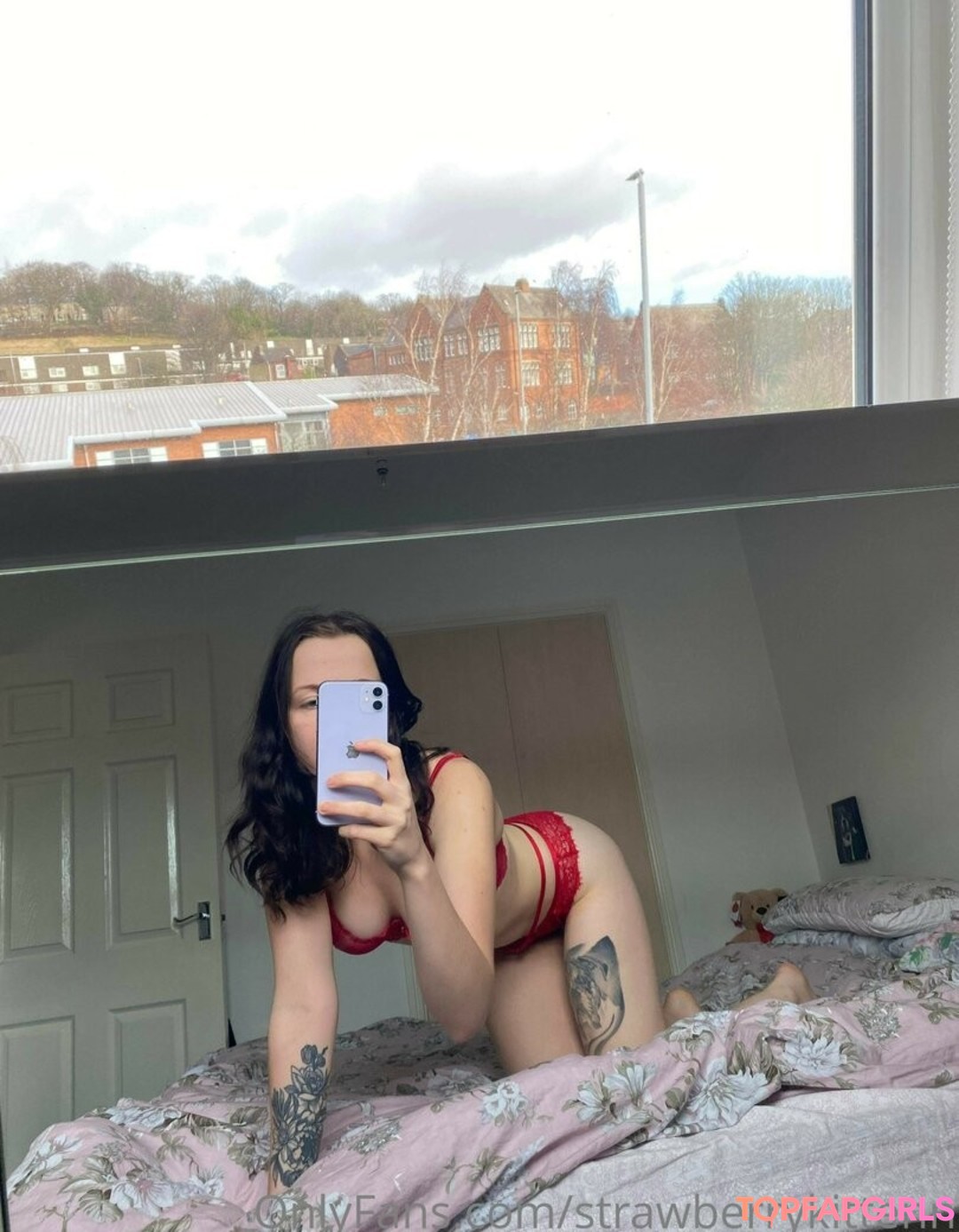 Foto desnuda filtrada de OnlyFans de Strawberrykittenn #86 Foto desnuda filtrada de OnlyFans de Strawberrykittenn #86