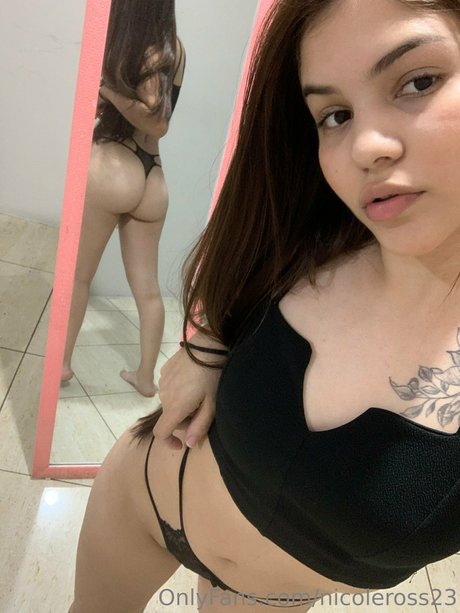 Foto desnuda filtrada de OnlyFans de Nicole Ross 23