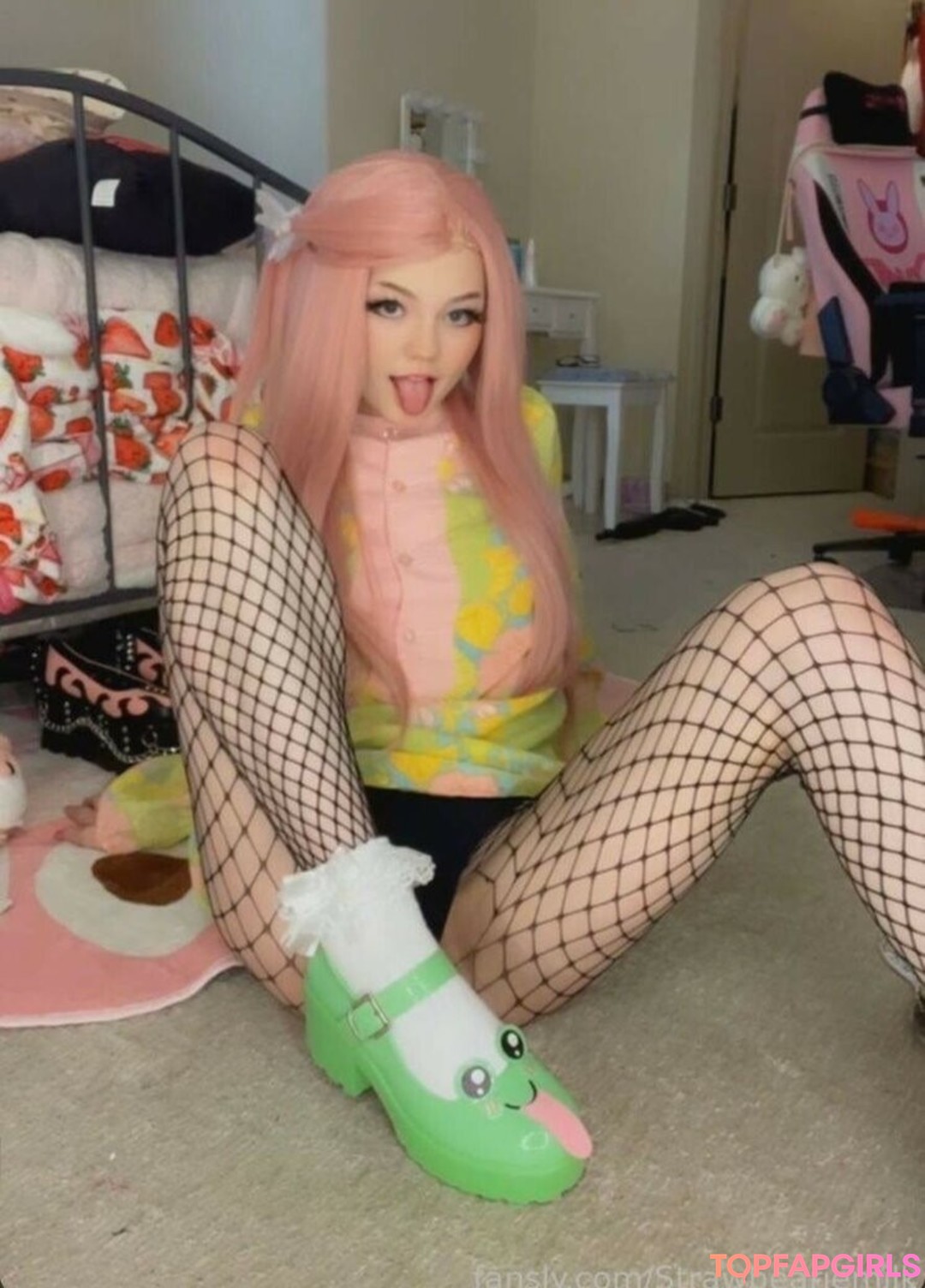 Foto desnuda filtrada de OnlyFans de Strawbeariemilkk #1518