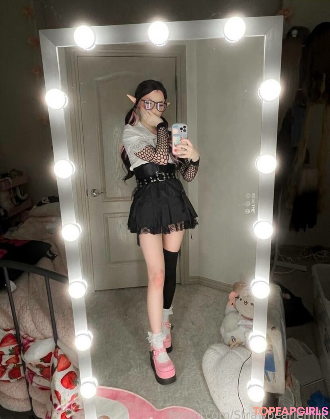 Foto desnuda filtrada de OnlyFans de Strawbeariemilkk #1544