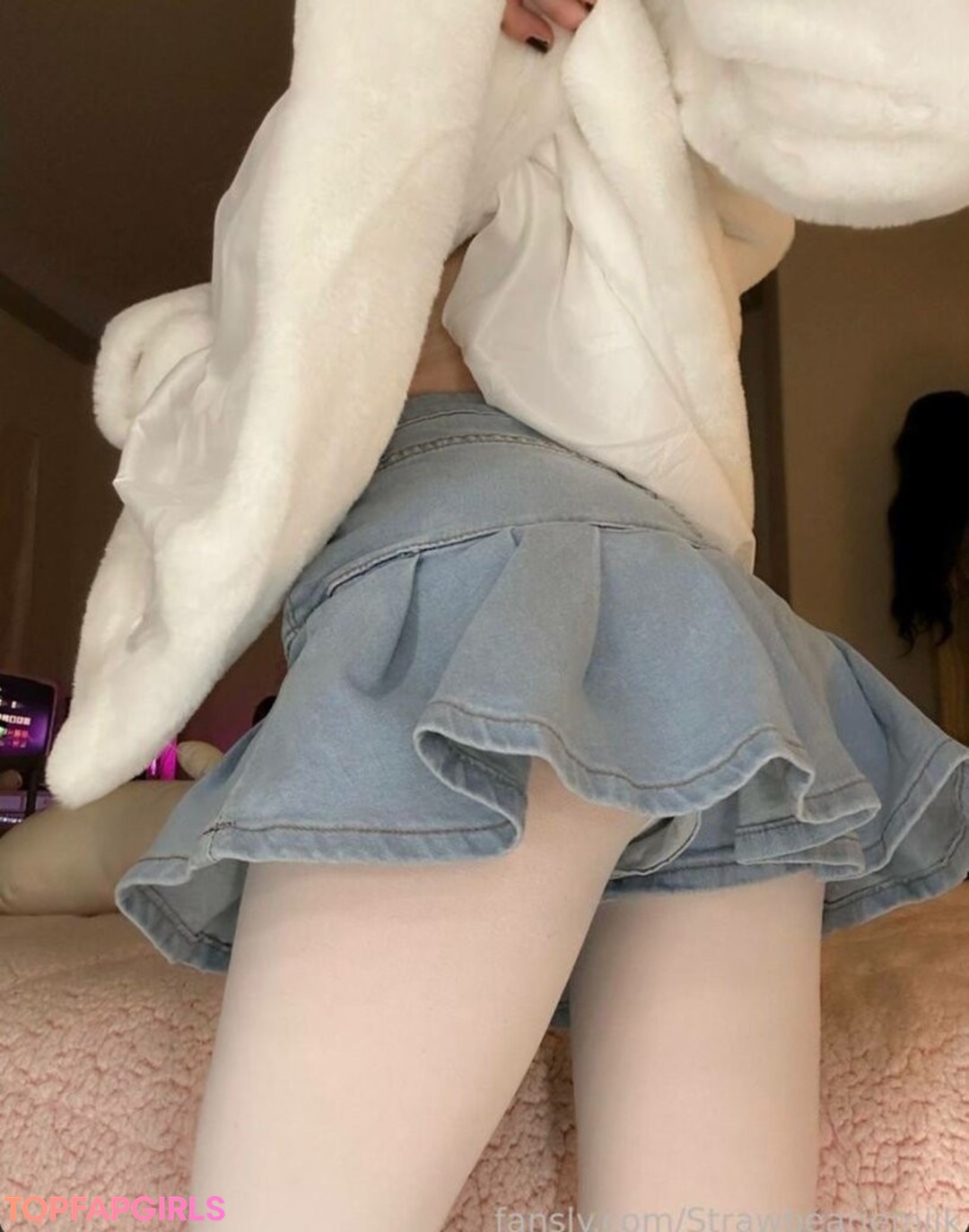 Foto desnuda filtrada de OnlyFans de Strawbeariemilkk #1926 Foto desnuda filtrada de OnlyFans de Strawbeariemilkk #1926