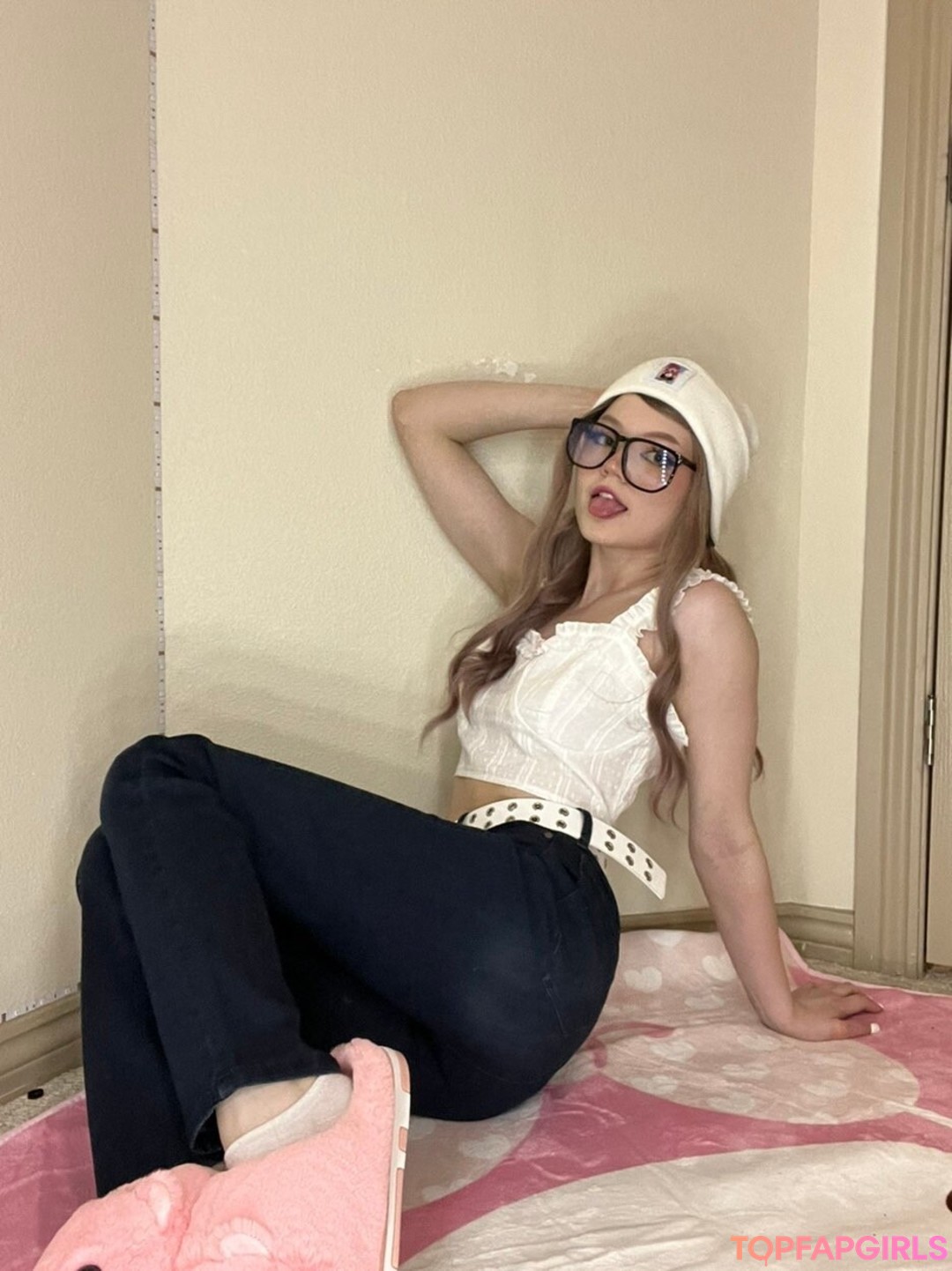 Foto desnuda filtrada de OnlyFans de Strawbeariemilkk #419 Foto desnuda filtrada de OnlyFans de Strawbeariemilkk #419