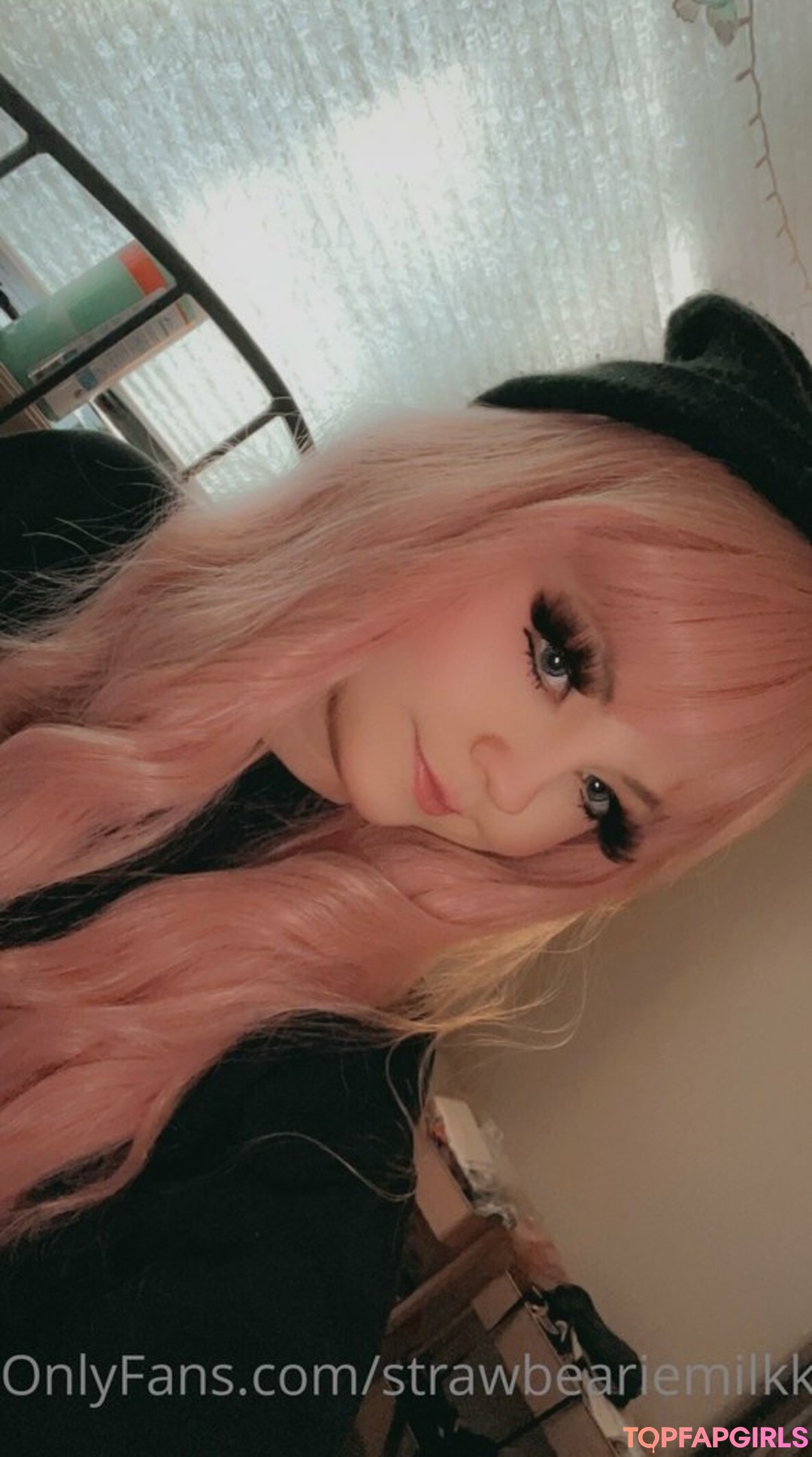 Foto desnuda filtrada de OnlyFans de Strawbeariemilkk #664 Foto desnuda filtrada de OnlyFans de Strawbeariemilkk #664