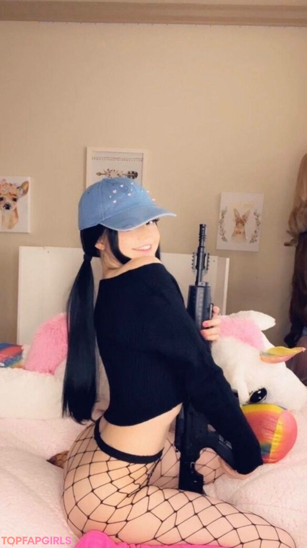 Foto desnuda filtrada de OnlyFans de Strawbeariemilkk #920 Foto desnuda filtrada de OnlyFans de Strawbeariemilkk #920