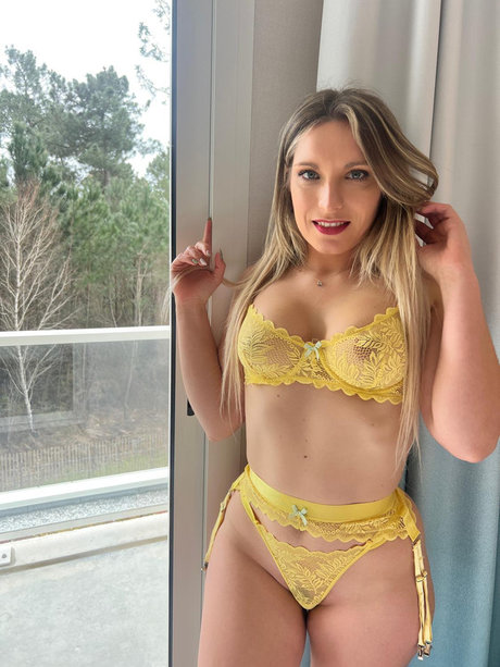 Foto desnuda filtrada de OnlyFans de Marine Rossi