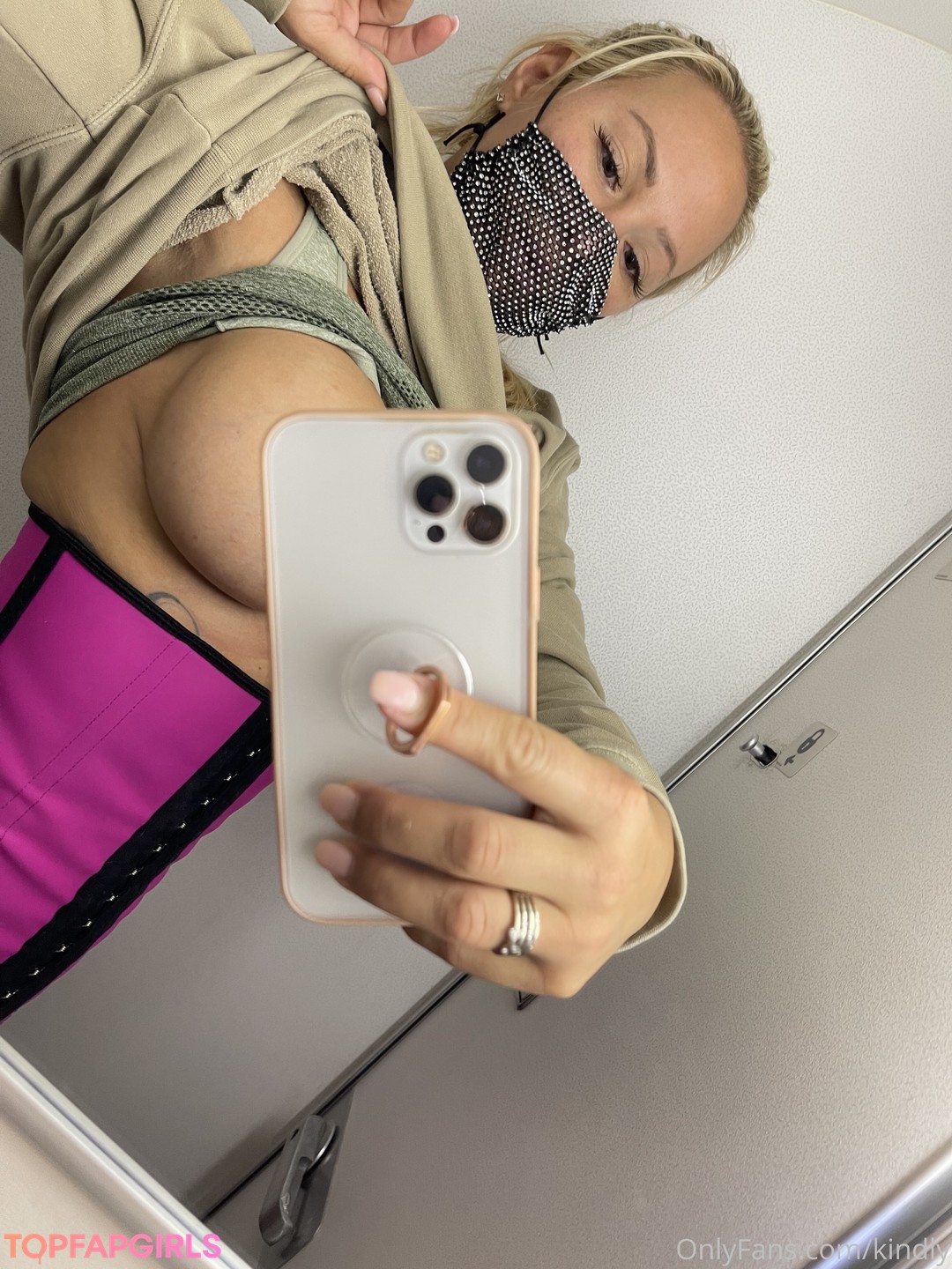 Foto desnuda filtrada de OnlyFans de Kindly Myers #503