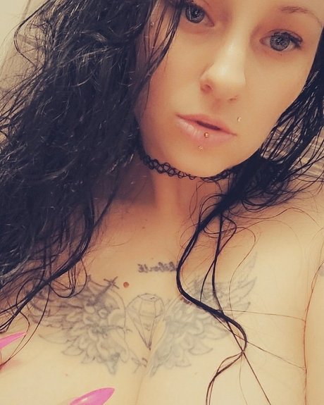 Foto desnuda filtrada de OnlyFans de Xomaryyeox