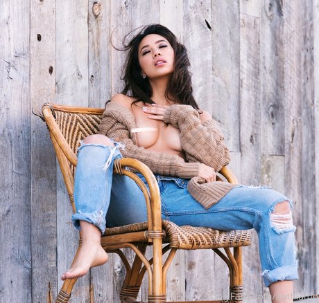 Anthia Mo