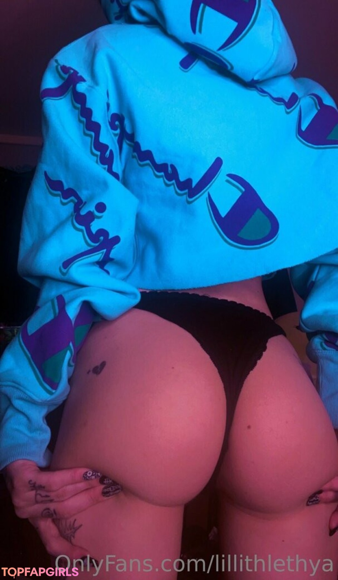 Foto desnuda filtrada de OnlyFans de Stepsislillith #25 Foto desnuda filtrada de OnlyFans de Stepsislillith #25