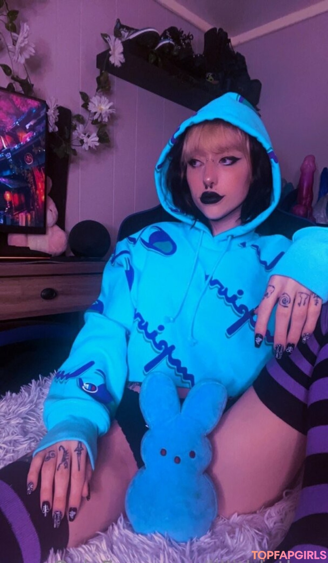 Foto desnuda filtrada de OnlyFans de Stepsislillith #44 Foto desnuda filtrada de OnlyFans de Stepsislillith #44