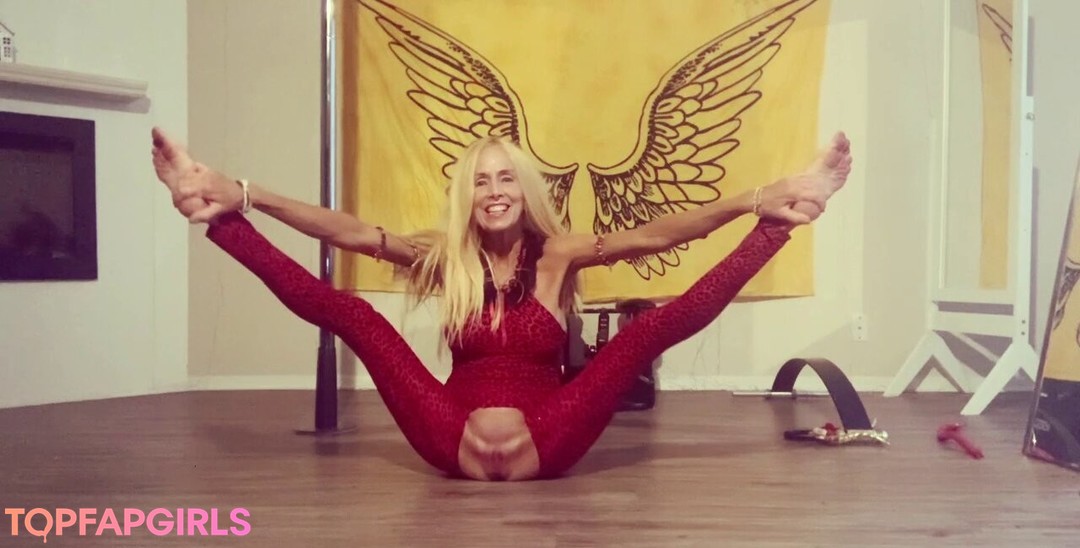 Foto desnuda filtrada de OnlyFans de Role Play Dances #173 Foto desnuda filtrada de OnlyFans de Role Play Dances #173