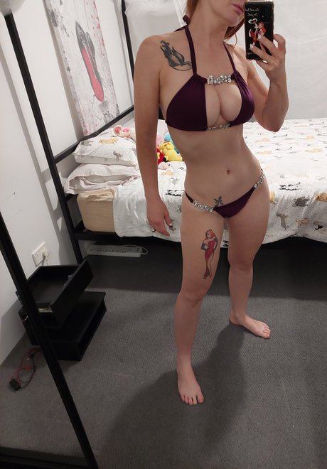 Foto desnuda filtrada de OnlyFans de Candice Elizabeth