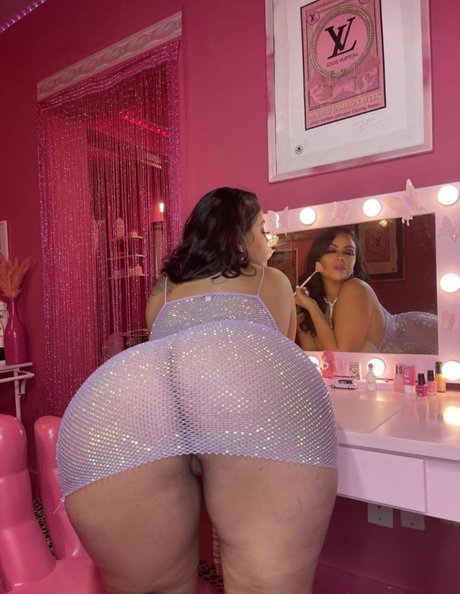 Foto desnuda filtrada de OnlyFans de Therealrebeccaj