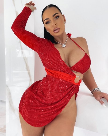 Foto desnuda filtrada de OnlyFans de Nadine Kerastas