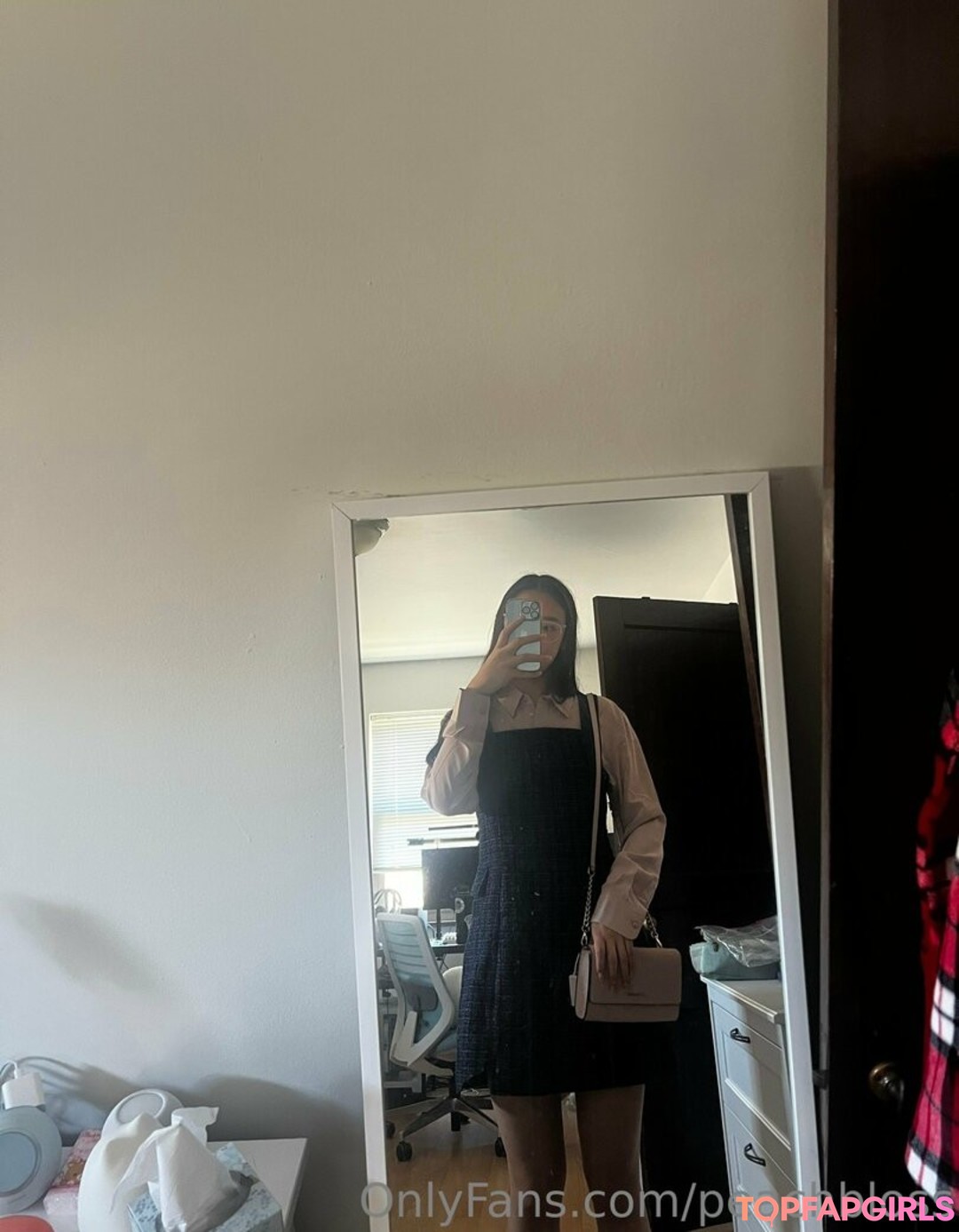 Foto desnuda filtrada de OnlyFans de Peachbloss #168 Foto desnuda filtrada de OnlyFans de Peachbloss #168