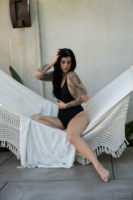 Arryn Zech