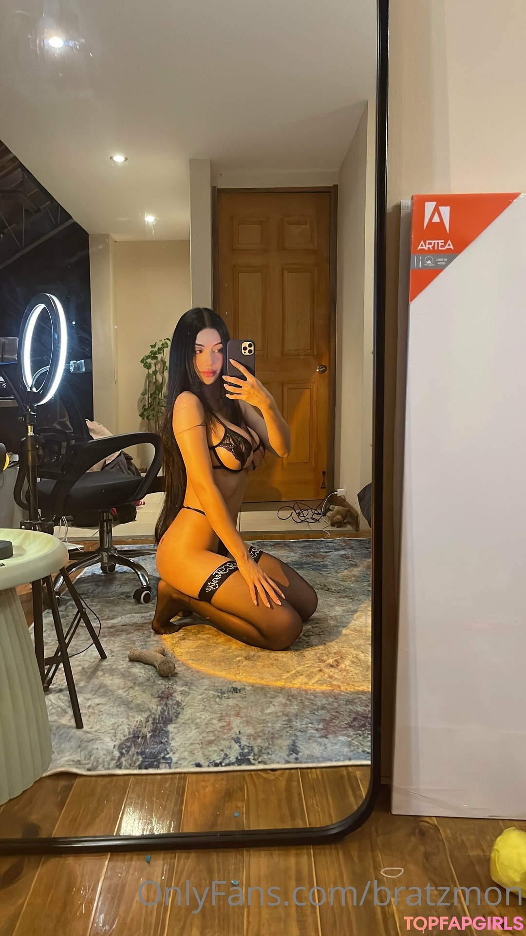 Foto desnuda filtrada de OnlyFans de Valentina Olivas #17 Foto desnuda filtrada de OnlyFans de Valentina Olivas #17