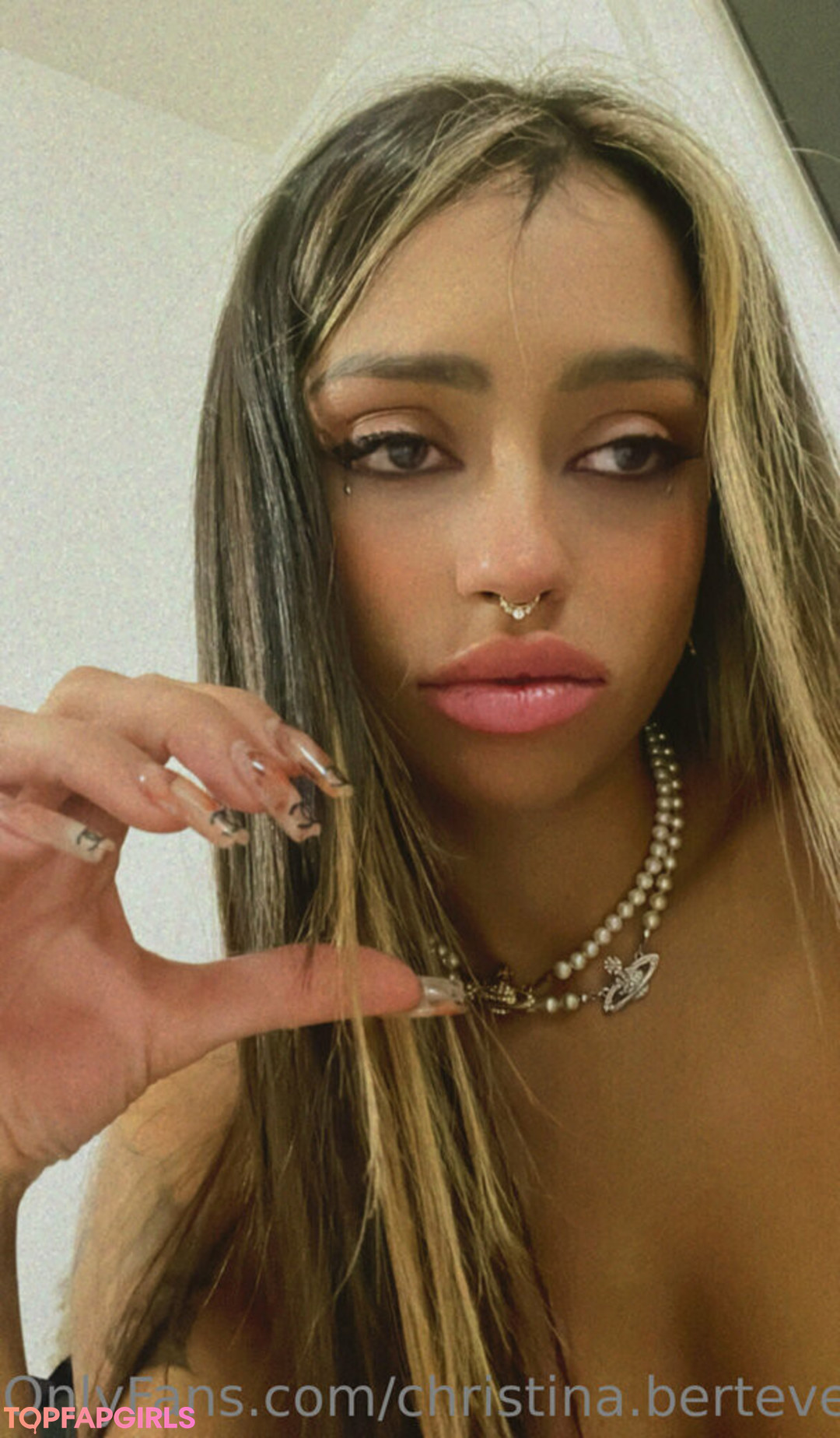 Foto desnuda filtrada de OnlyFans de Christina Bertevello #232 Foto desnuda filtrada de OnlyFans de Christina Bertevello #232
