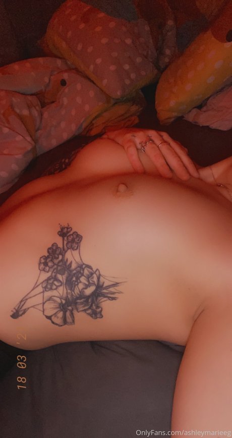 Foto desnuda filtrada de OnlyFans de Ashley Marie