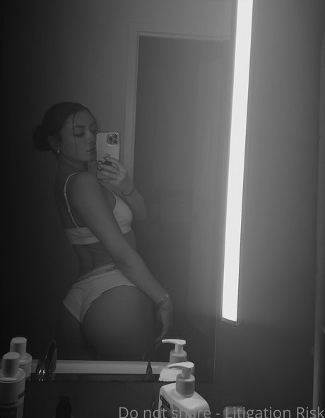 Yana Demeester