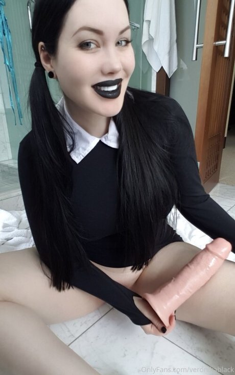 Veronika Black