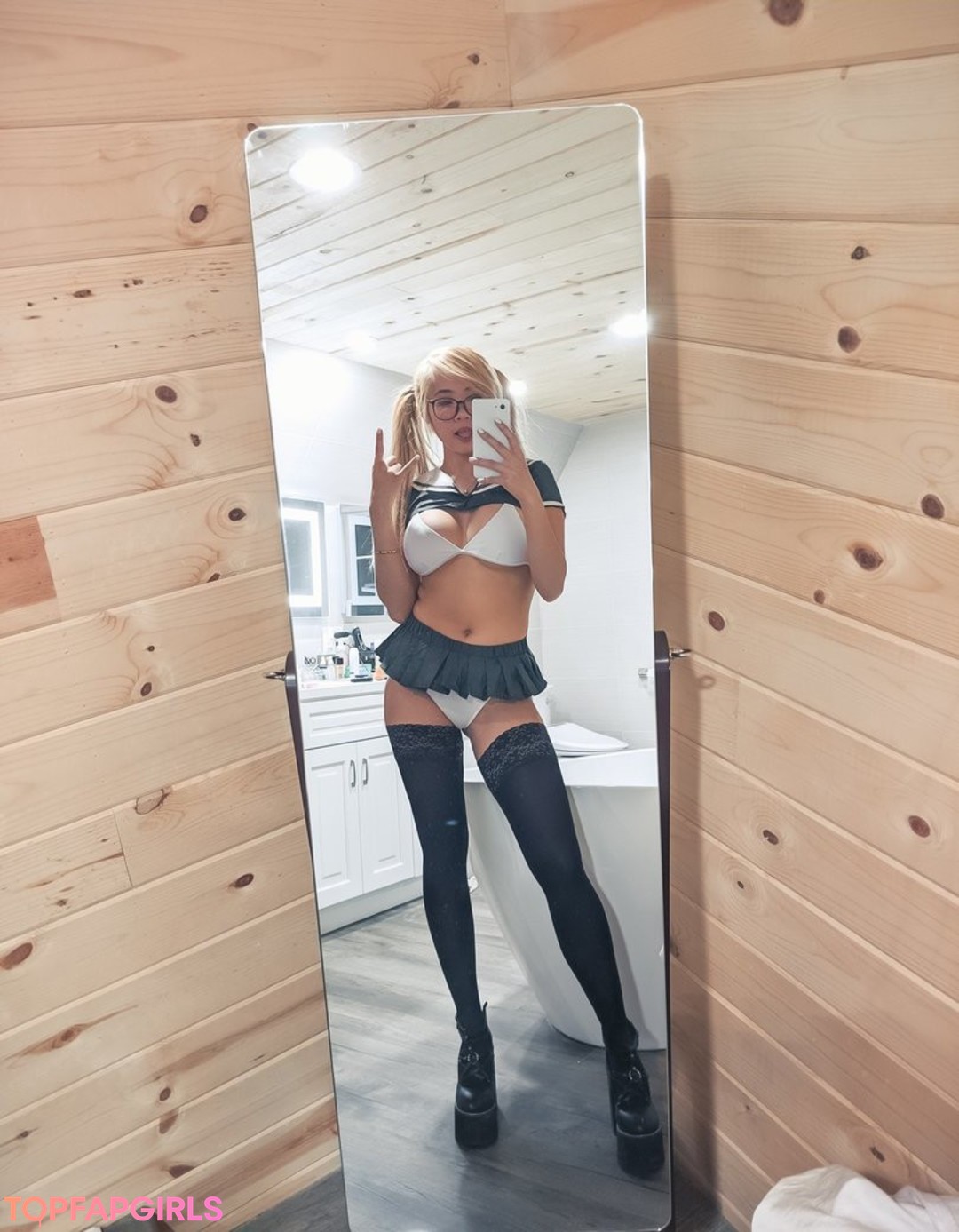 Foto desnuda filtrada de OnlyFans de Liquidpyro #83 Foto desnuda filtrada de OnlyFans de Liquidpyro #83