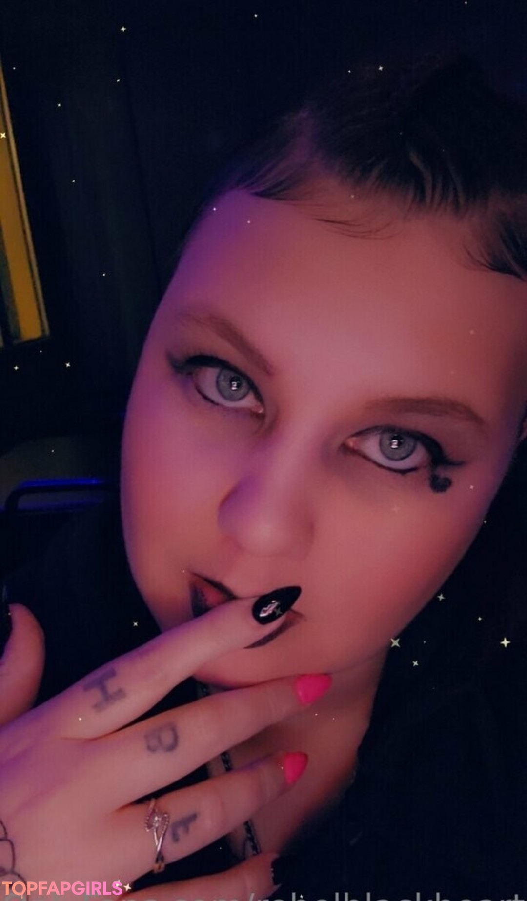 Foto desnuda filtrada de OnlyFans de Rebelblackheart #13 Foto desnuda filtrada de OnlyFans de Rebelblackheart #13