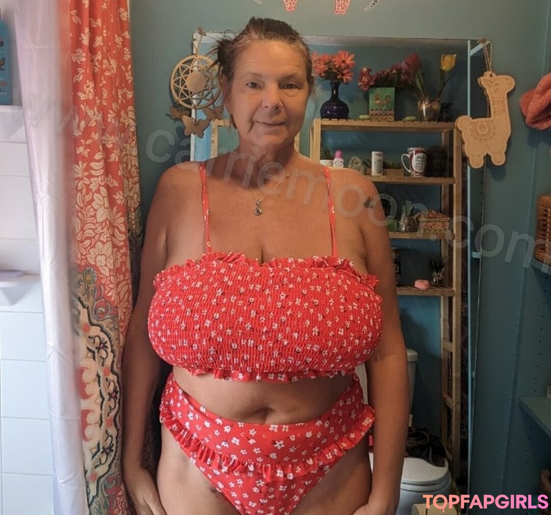 Foto desnuda filtrada de OnlyFans de Carrie Moon #14 Foto desnuda filtrada de OnlyFans de Carrie Moon #14