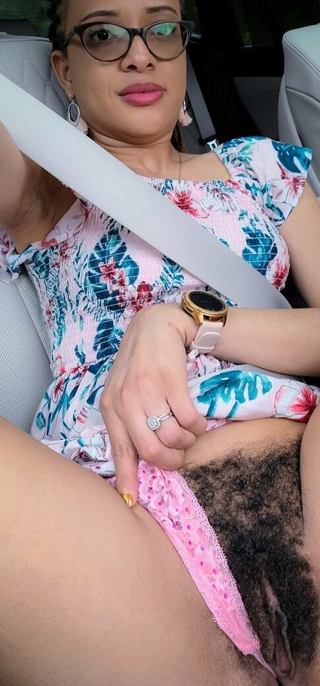 Foto desnuda filtrada de OnlyFans de Hairypeachess