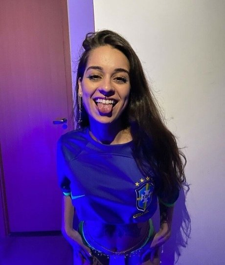 Foto desnuda filtrada de OnlyFans de Artealtkim