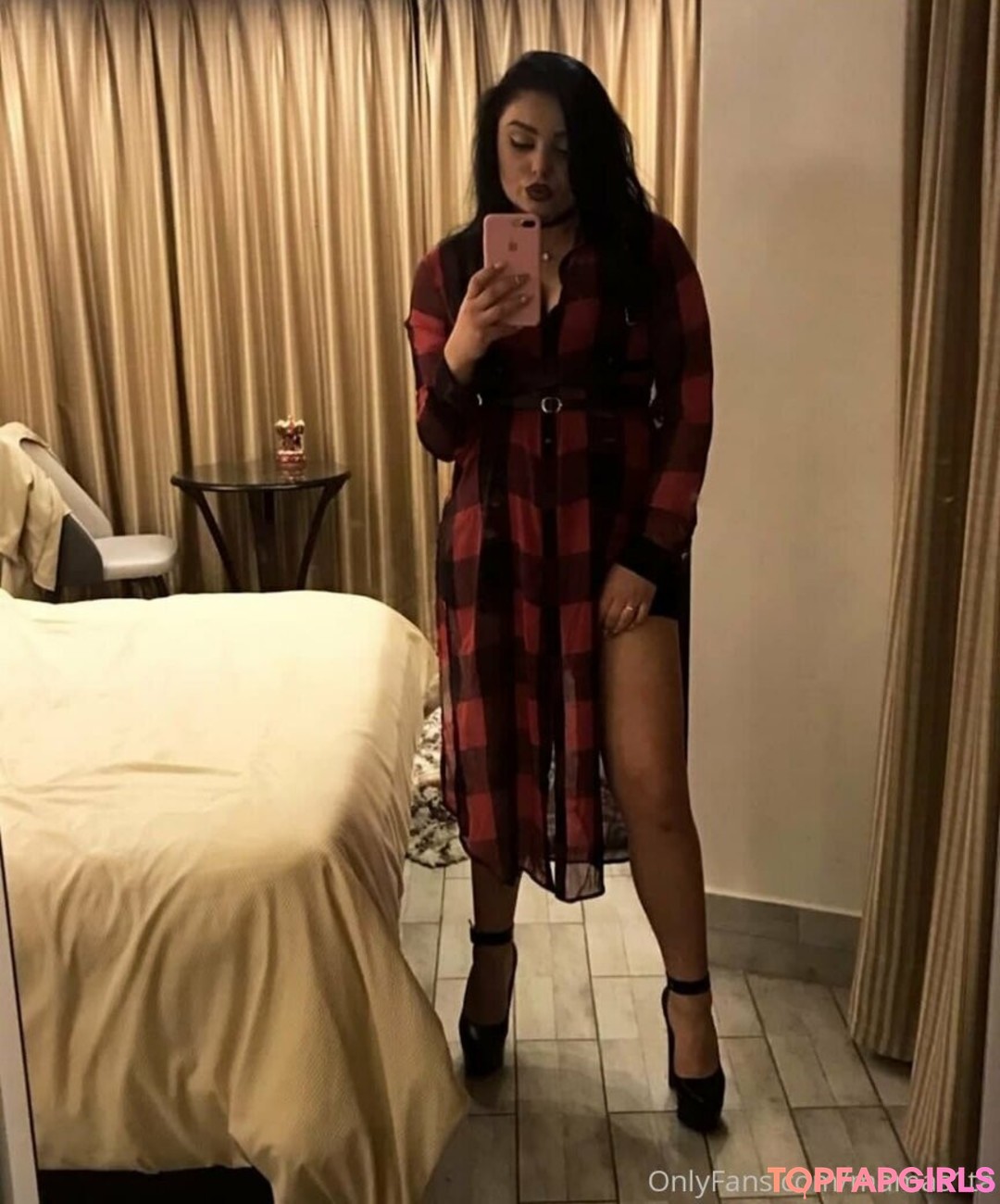 Foto desnuda filtrada de OnlyFans de Mamasitatop #43 Foto desnuda filtrada de OnlyFans de Mamasitatop #43