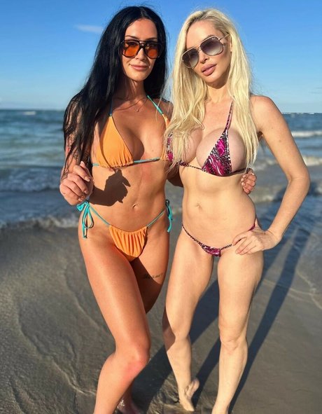 Samantha XO Swinger DJ