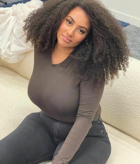 Foto desnuda filtrada de OnlyFans de Ines Curly