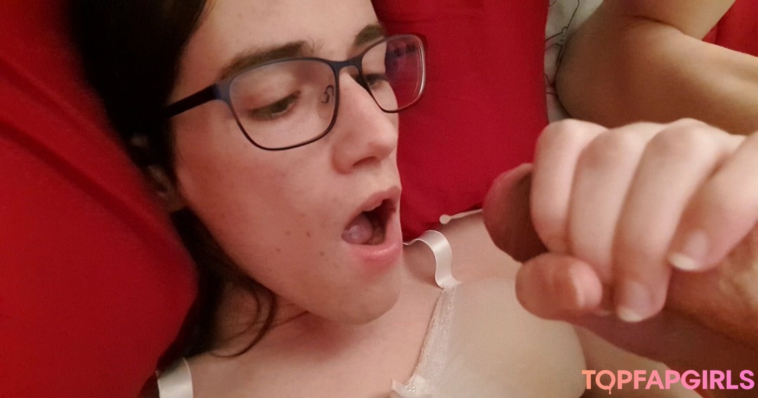 Foto desnuda filtrada de OnlyFans de Mudcakeempress #48 Foto desnuda filtrada de OnlyFans de Mudcakeempress #48